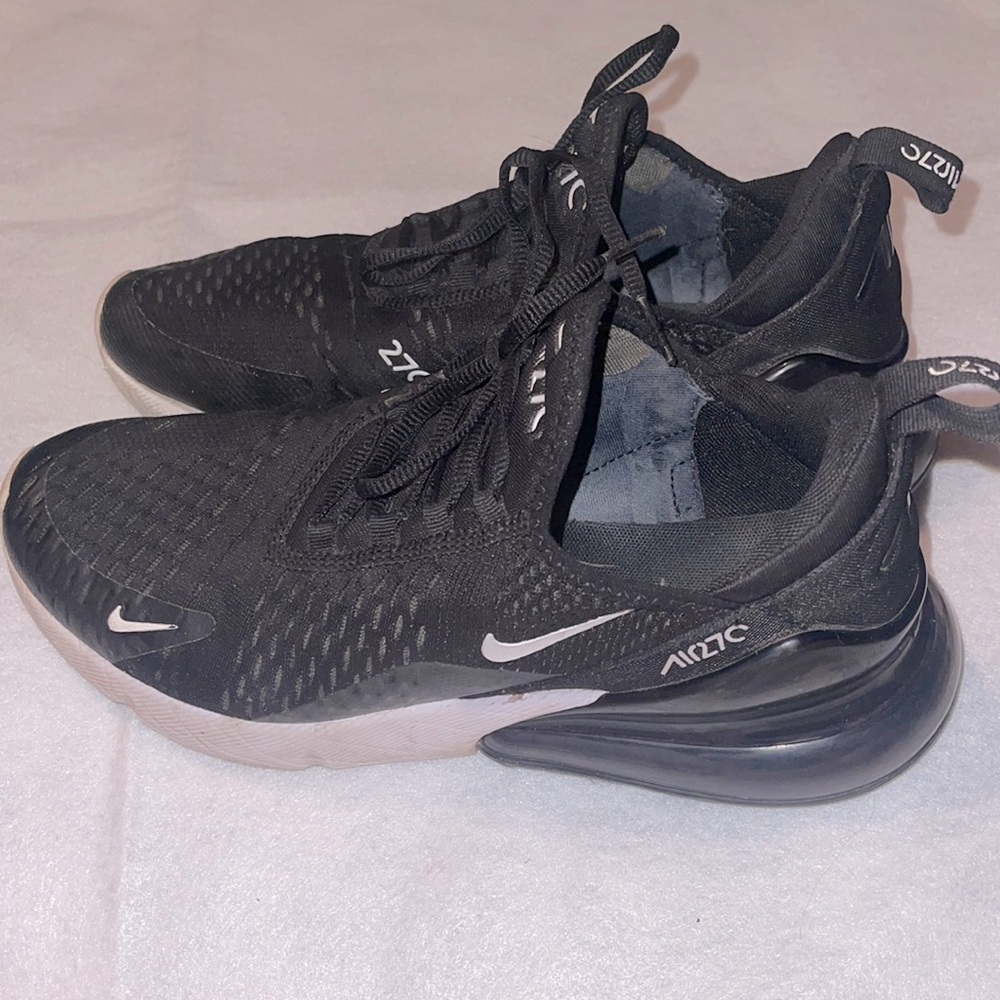 Nike air max 270 size 9.5